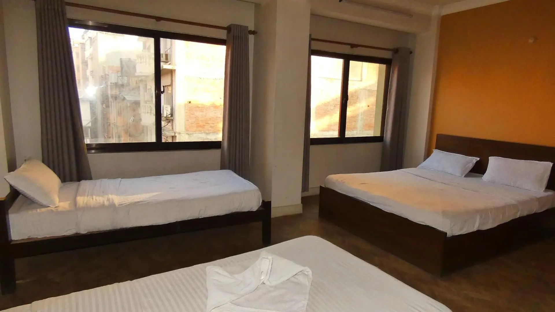 קטמנדו Paradise Guest House לינה וארוחת בוקר